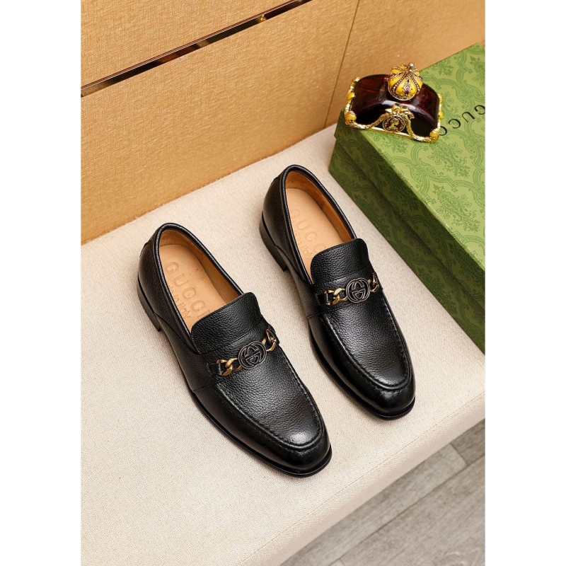 G*u*i leather shoes